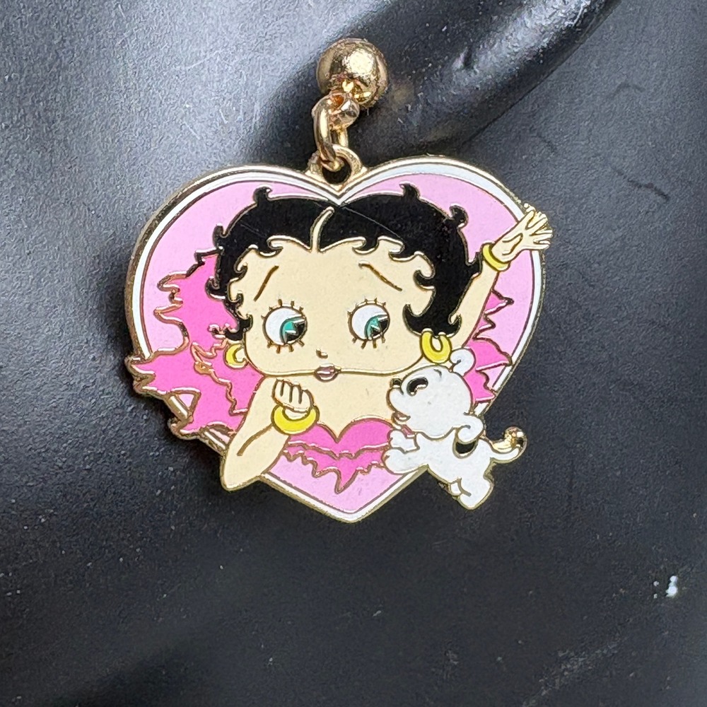 Betty Boop Pudgy Heart Enamel Drop Earrings Gold Tone Pink 2011 KFS FS Vintage